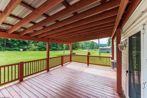1676 Daybrook Road Fairview WV 26570