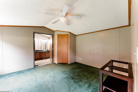 1676 Daybrook Road Fairview WV 26570