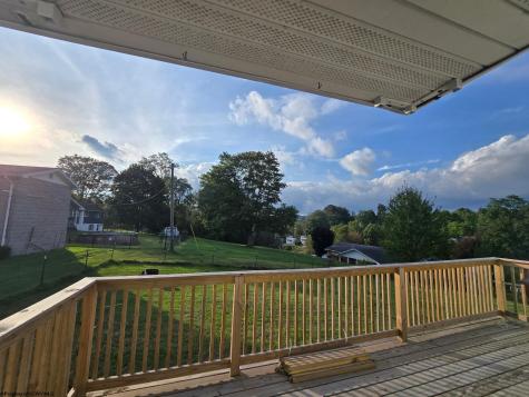 22 Gibson Avenue Masontown WV 26542