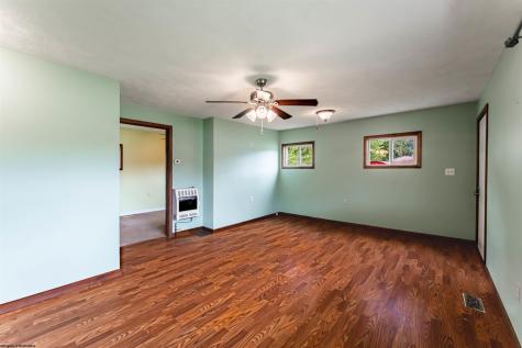 415 Terrace Drive Mannington WV 26582