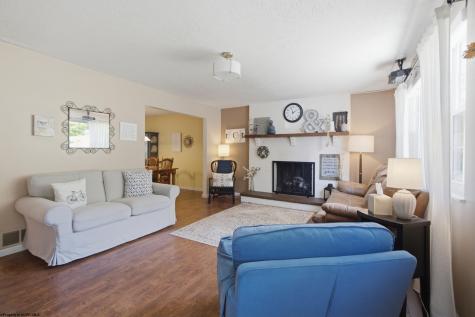 1541 Maple Lake Road Bridgeport WV 26330