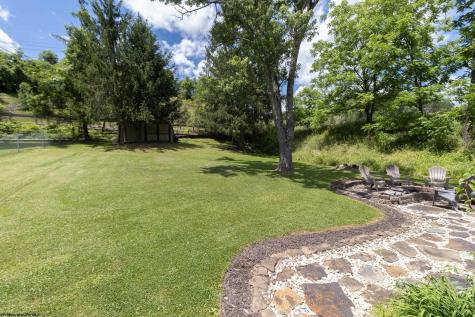 1541 Maple Lake Road Bridgeport WV 26330