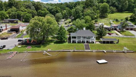 1541 Maple Lake Road Bridgeport WV 26330