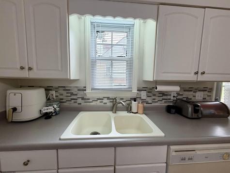 2013 Pride Avenue Clarksburg WV 26301