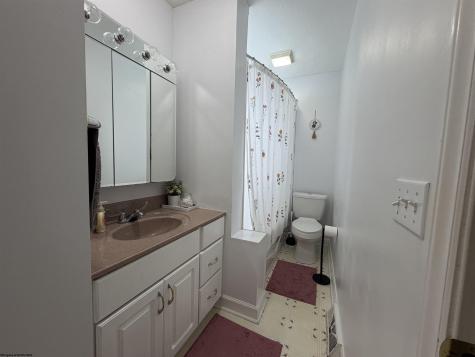 2013 Pride Avenue Clarksburg WV 26301
