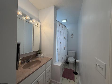 2013 Pride Avenue Clarksburg WV 26301