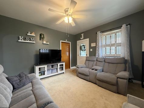 2013 Pride Avenue Clarksburg WV 26301