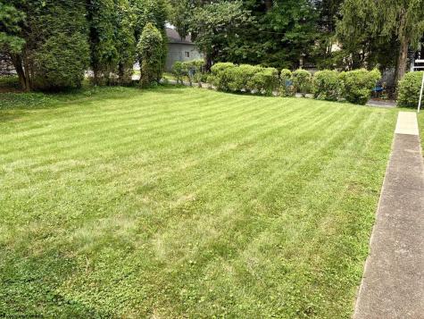 813 Benoni Avenue Fairmont WV 26554