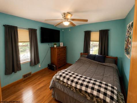 106 Cordelia Avenue Fairmont WV 26554