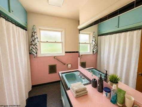106 Cordelia Avenue Fairmont WV 26554