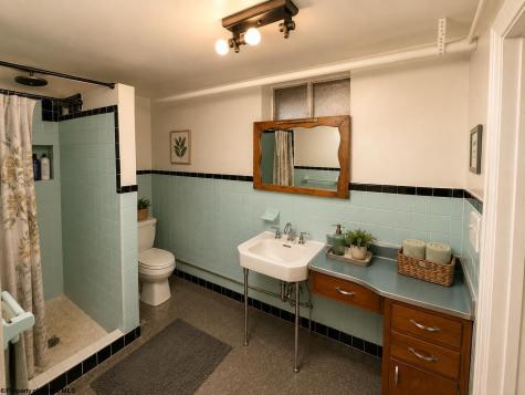 106 Cordelia Avenue Fairmont WV 26554