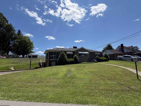 106 Cordelia Avenue Fairmont WV 26554