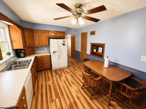 106 Cordelia Avenue Fairmont WV 26554