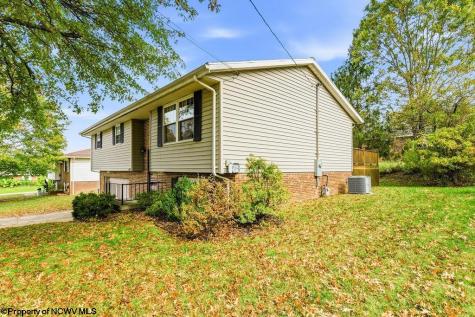603 Hickory Lane Bridgeport WV 26330