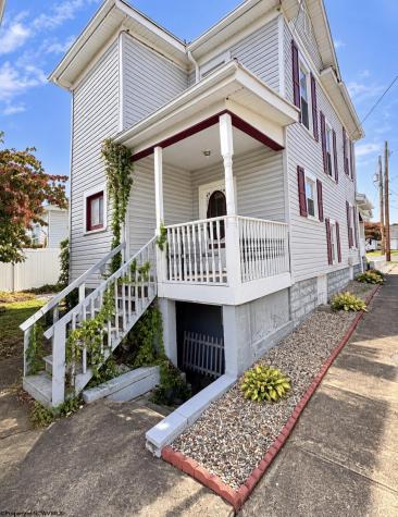 134 Pennsylvania Avenue Nutter Fort WV 26301