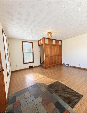 134 Pennsylvania Avenue Nutter Fort WV 26301