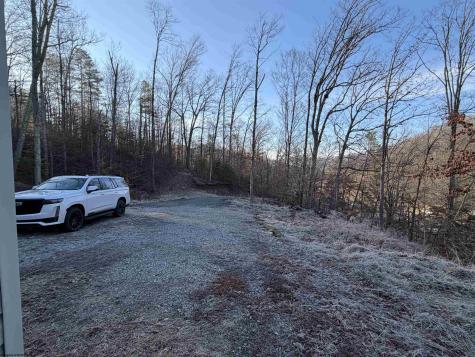 796 Bear Run Road Cairo WV 26337