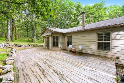 221 Anemone Lane Terra Alta WV 26764