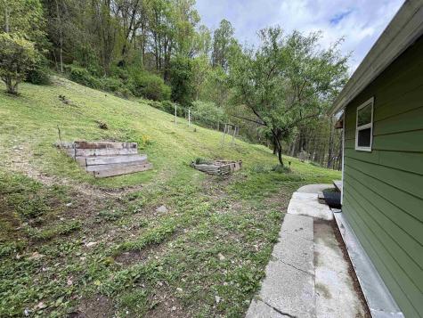 6357 Seneca Trail Montrose WV 26283