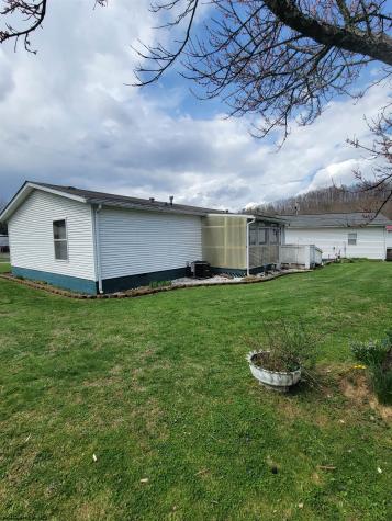 42 Gate Lane Elkins WV 26241