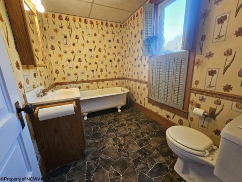 195 W Main Street Salem WV 26426