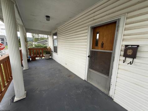 301 Seneca Street Westover WV 26501