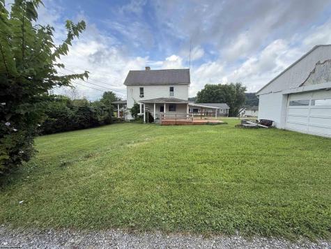 301 Seneca Street Westover WV 26501