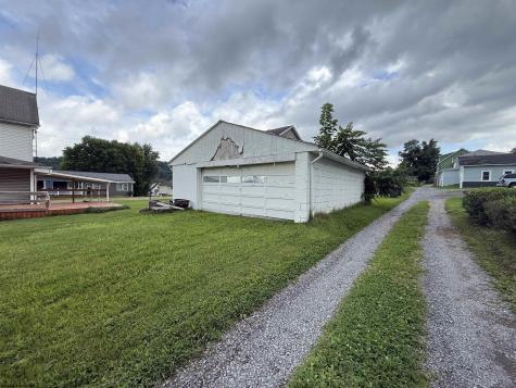 301 Seneca Street Westover WV 26501