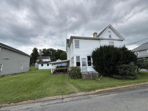 301 Seneca Street Westover WV 26501
