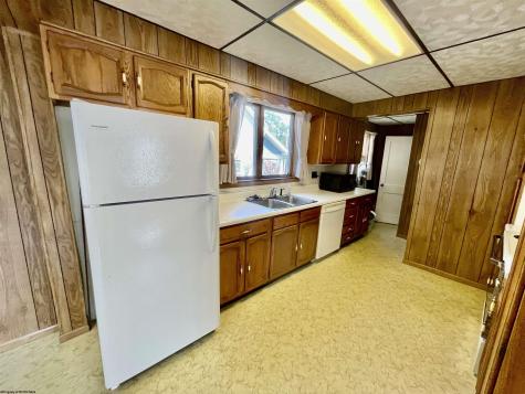 67 Gibson Avenue Masontown WV 26542