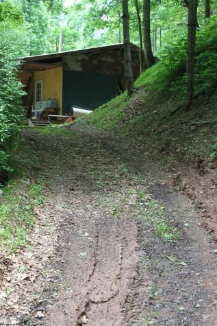 2495 Bergoo Road Bergoo WV 26298
