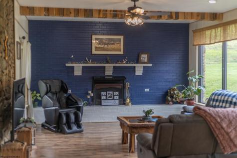 922 Tetrick Road Shinnston WV 26431