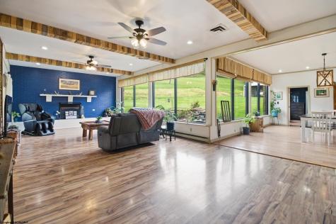922 Tetrick Road Shinnston WV 26431