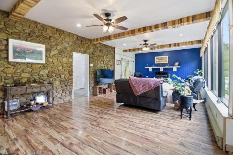 922 Tetrick Road Shinnston WV 26431