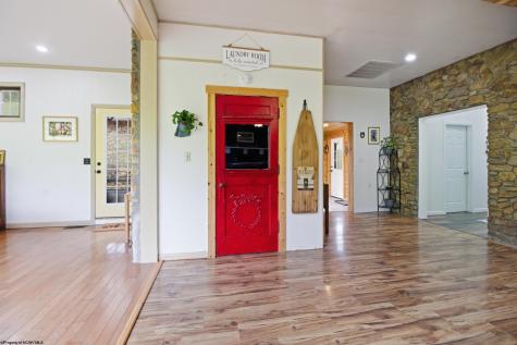 922 Tetrick Road Shinnston WV 26431