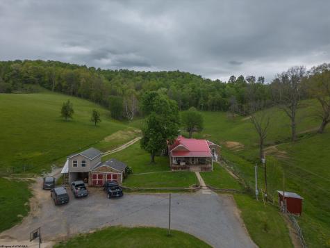 922 Tetrick Road Shinnston WV 26431