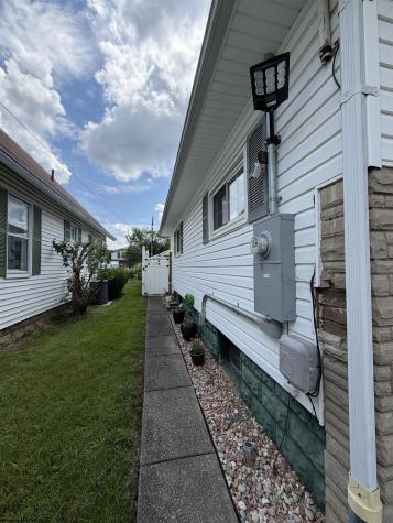 207 Highland Avenue Fairmont WV 26554
