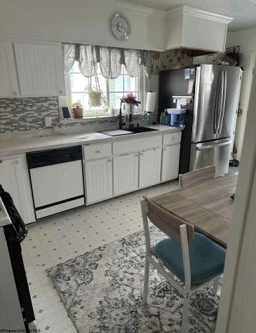 207 Highland Avenue Fairmont WV 26554