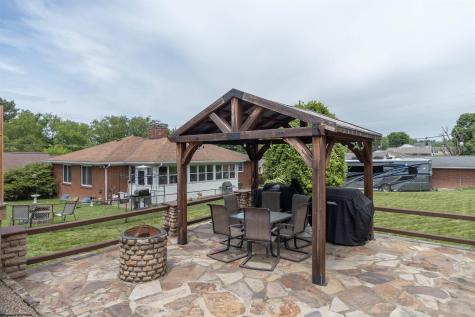 328 W Philadelphia Avenue Bridgeport WV 26330