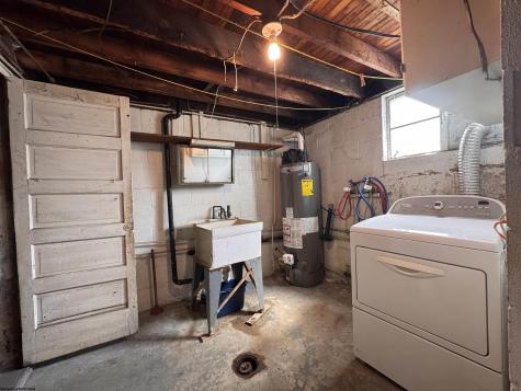 1823 N 21 Street Clarksburg WV 26301