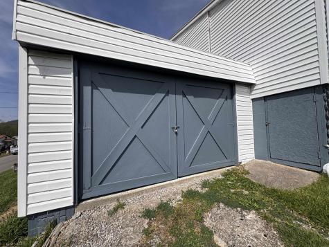 1823 N 21 Street Clarksburg WV 26301