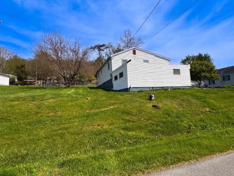 1823 N 21 Street Clarksburg WV 26301