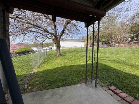 1823 N 21 Street Clarksburg WV 26301