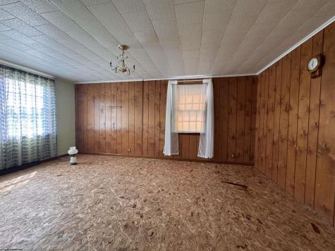 1823 N 21 Street Clarksburg WV 26301