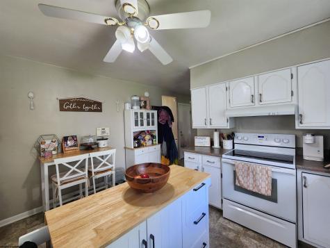 82 Pleasant Street Masontown WV 26542
