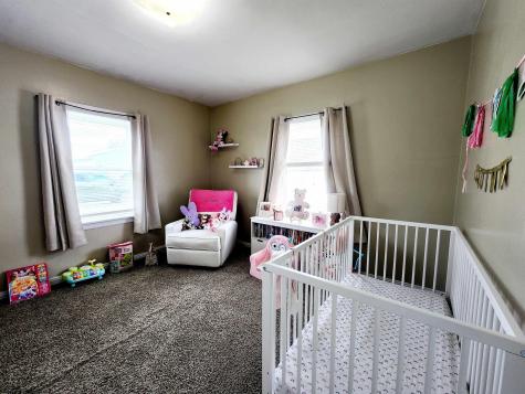 82 Pleasant Street Masontown WV 26542