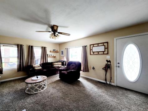 82 Pleasant Street Masontown WV 26542