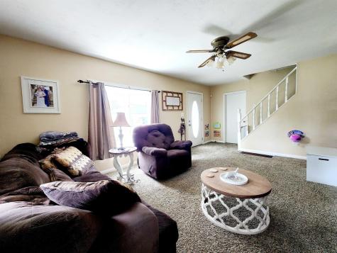 82 Pleasant Street Masontown WV 26542