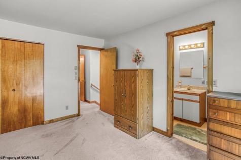 1002 Goldenrod Drive Terra Alta WV 26764
