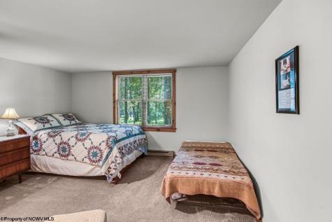 1002 Goldenrod Drive Terra Alta WV 26764